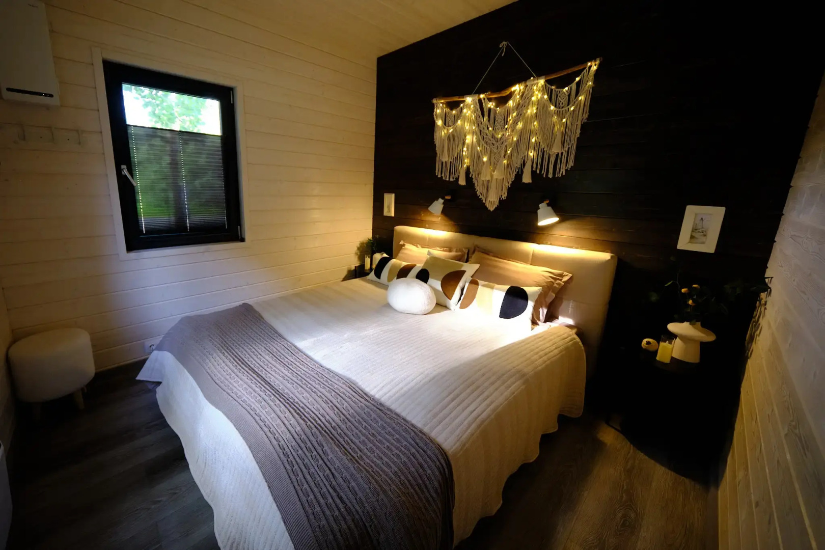 Частный дом Коттедж Шапки Дача Hygge с камином