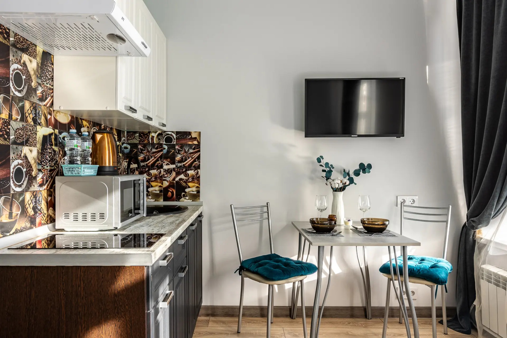 Апартаменты Уютная студия у метро Красносельская