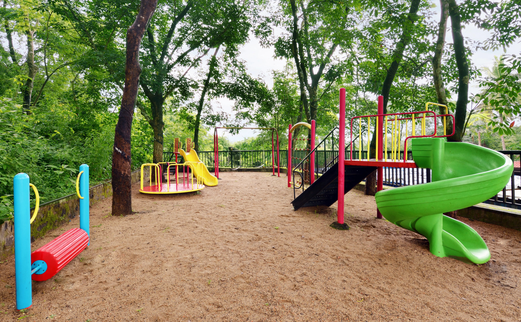 Отель Eco Gardens Resorts