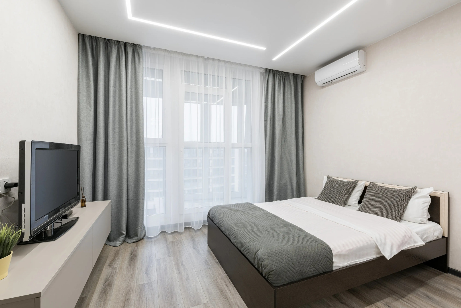 Апартаменты Apart+ Теслы 24 black