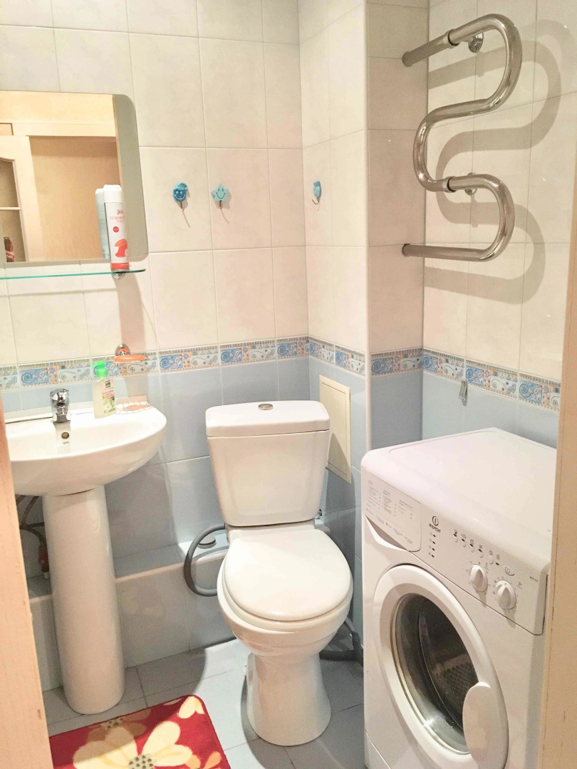 Квартира 1-комнатная рядом с аэропортом и ж/д вокзалом