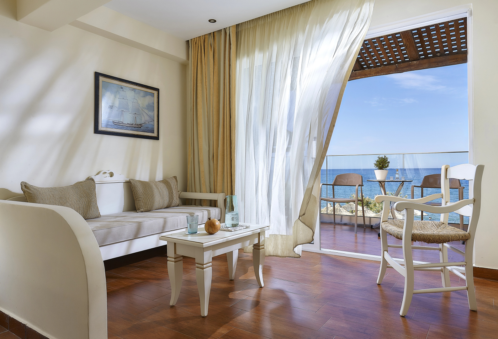 Отель Alexander Beach Hotel & Village Resort