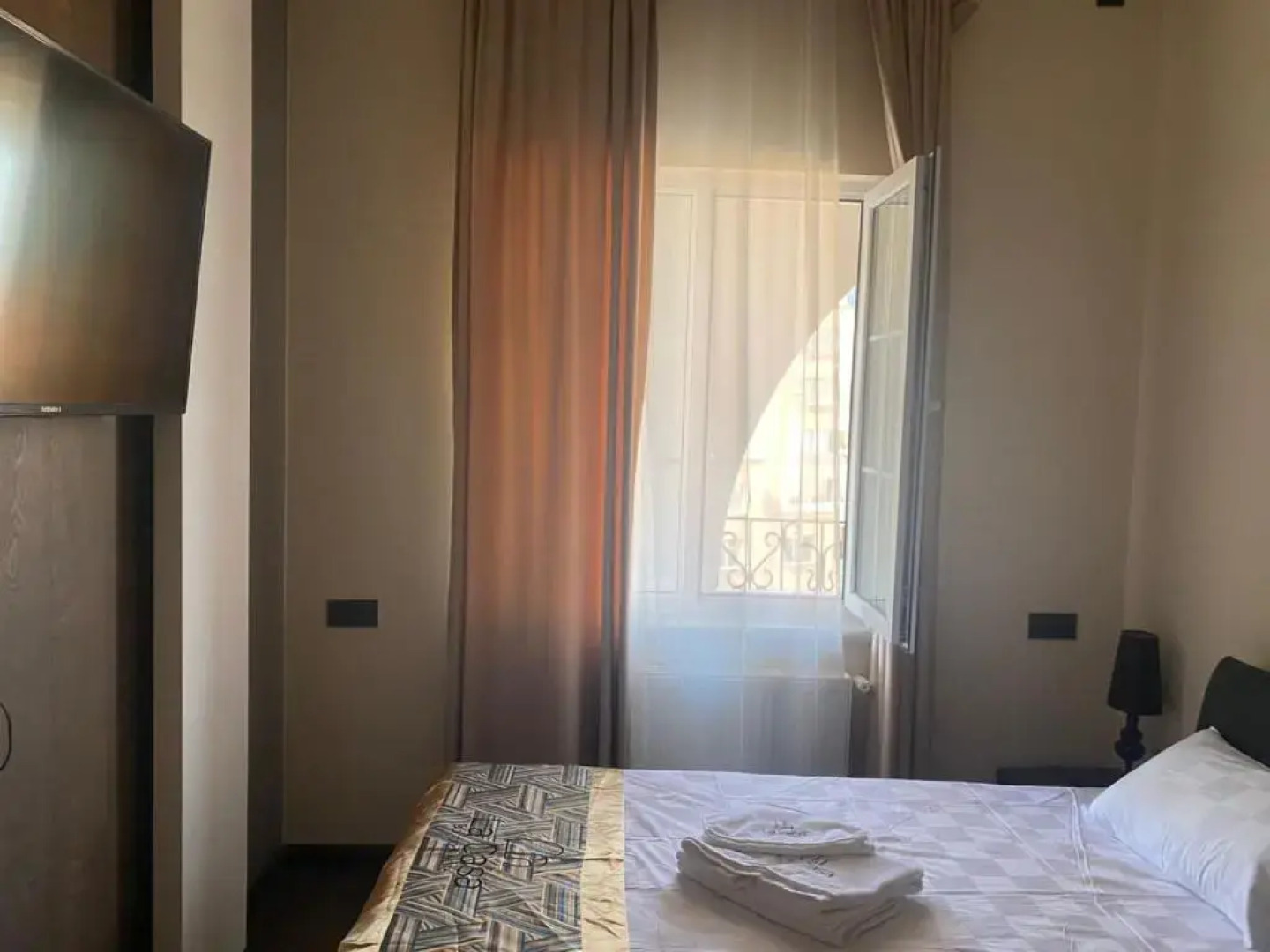 Отель La Casa Yerevan