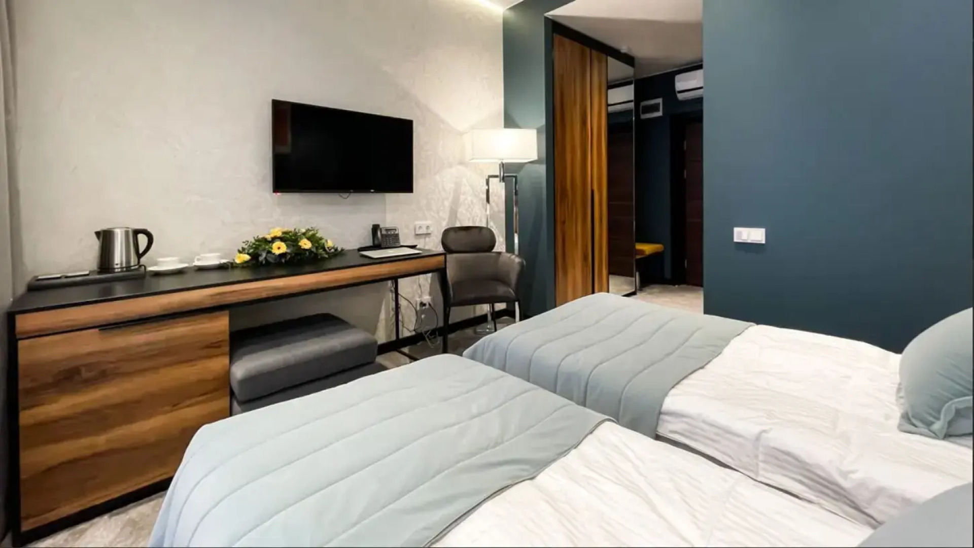 Отель Smart Hotel NEO Московский