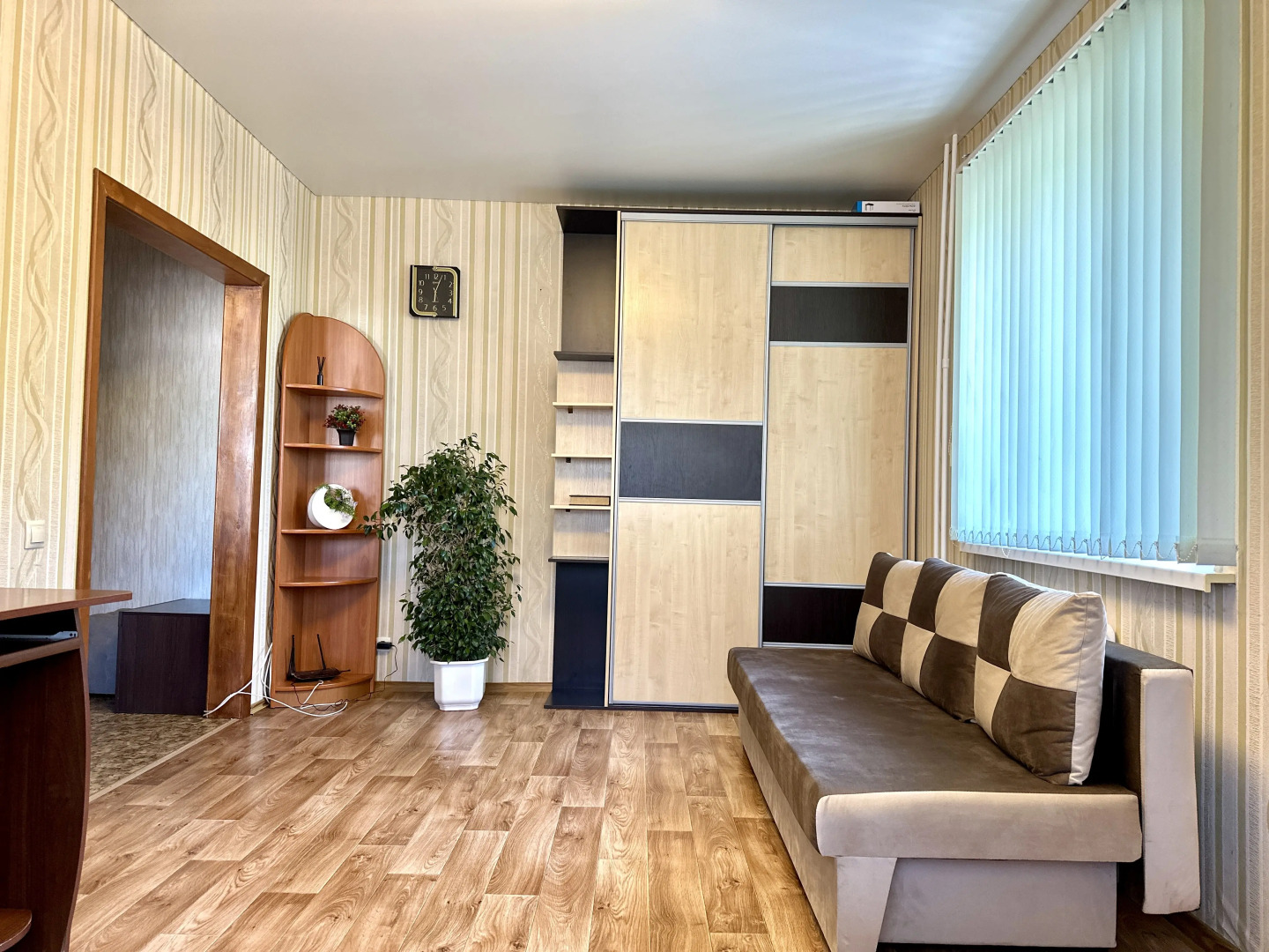 Апартаменты  в новостройке с балконом