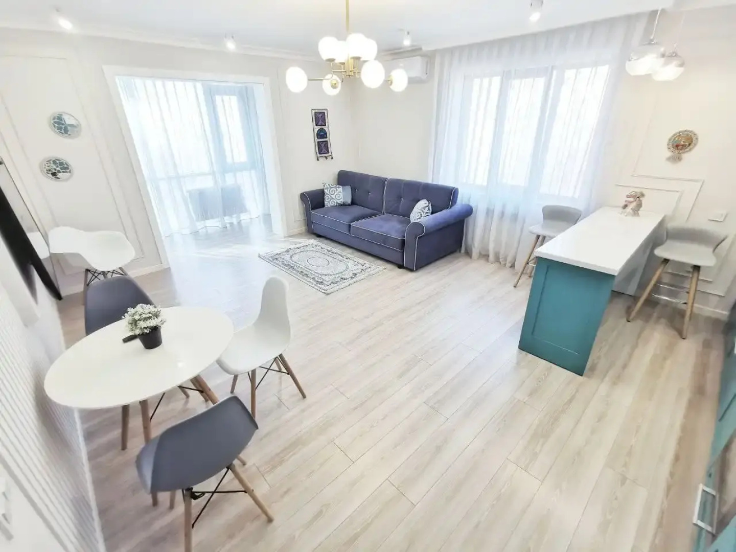 Апартаменты M.O.O.N. APARTMENTS Assem PLAZA