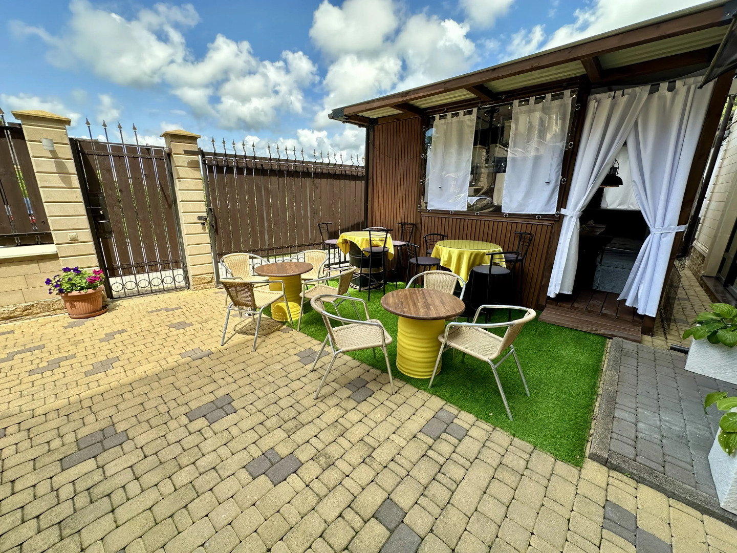 Гостевой дом Фэмили