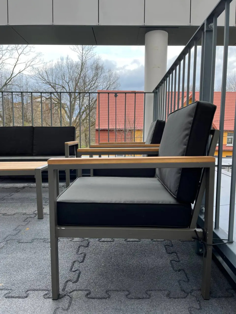 Апартаменты 1-к. квартира 42 м² 2/10 эт.