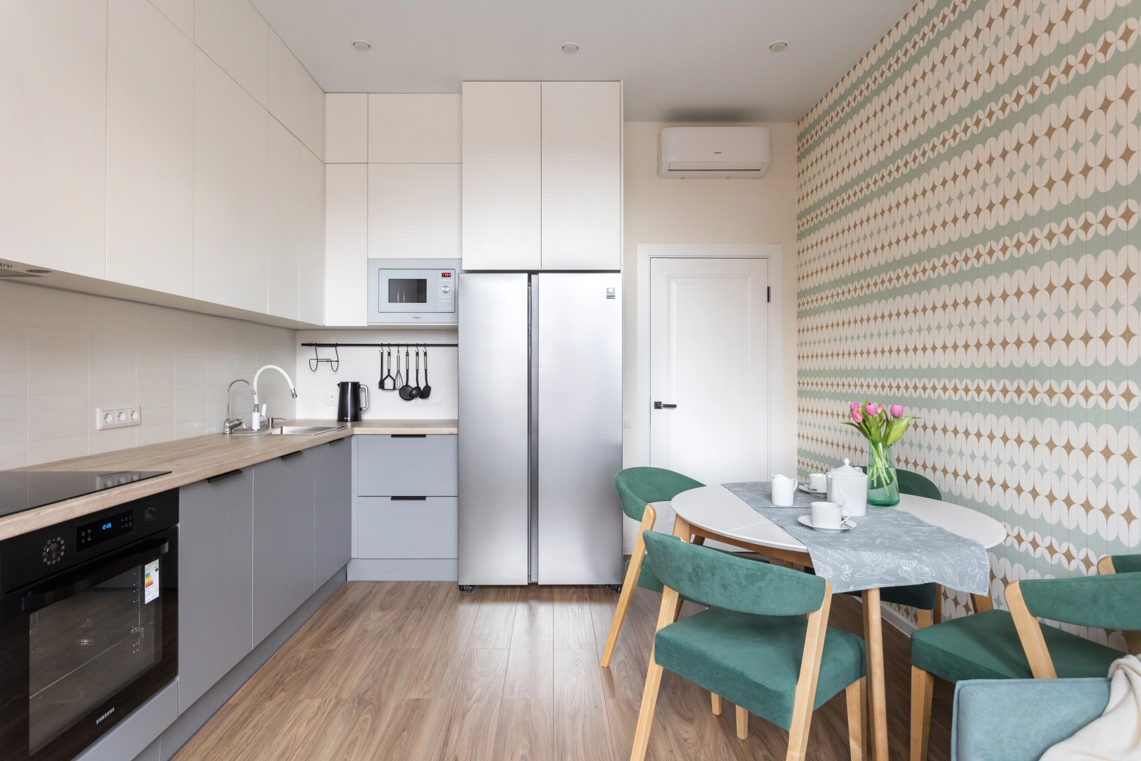 Квартира Dubrovskiy apart в доме бизнес класса на набережной Невы