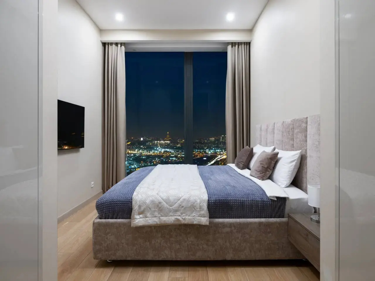 Cozy Aparts Neva 39