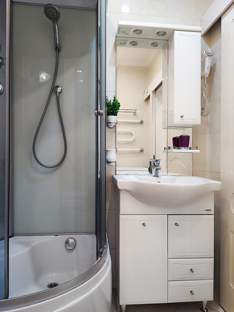 Апартаменты однокомнатная квартира на Фермора район "Сельма"