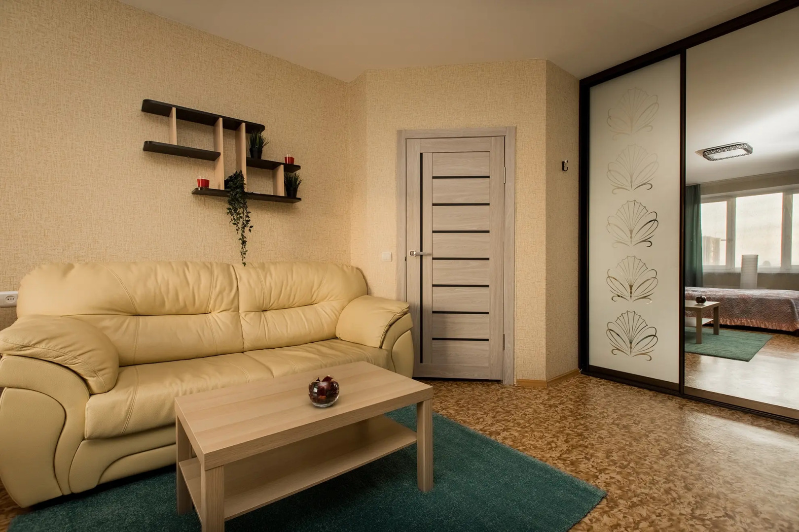 Апартаменты на Родионова 165к12