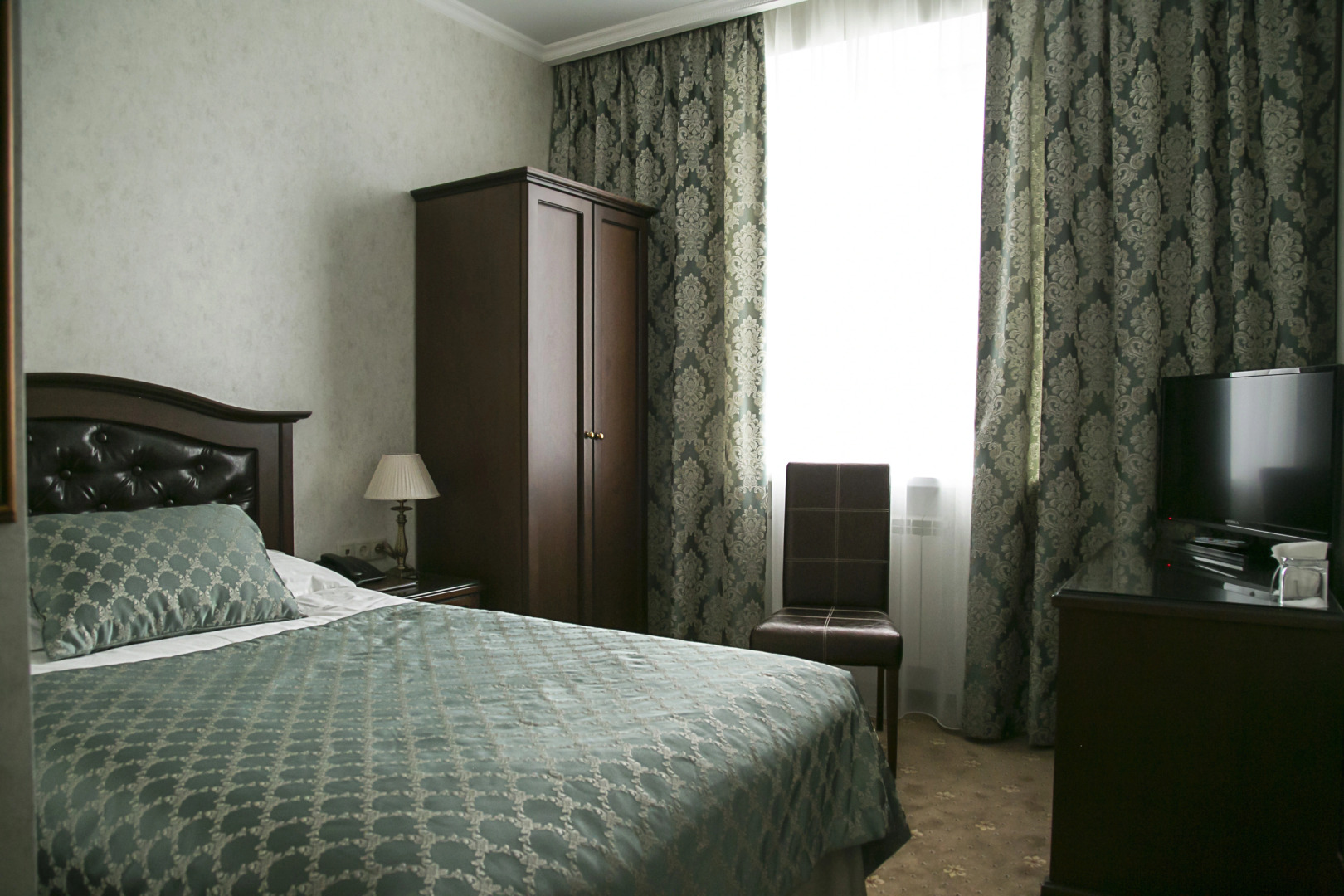 Отель Форум