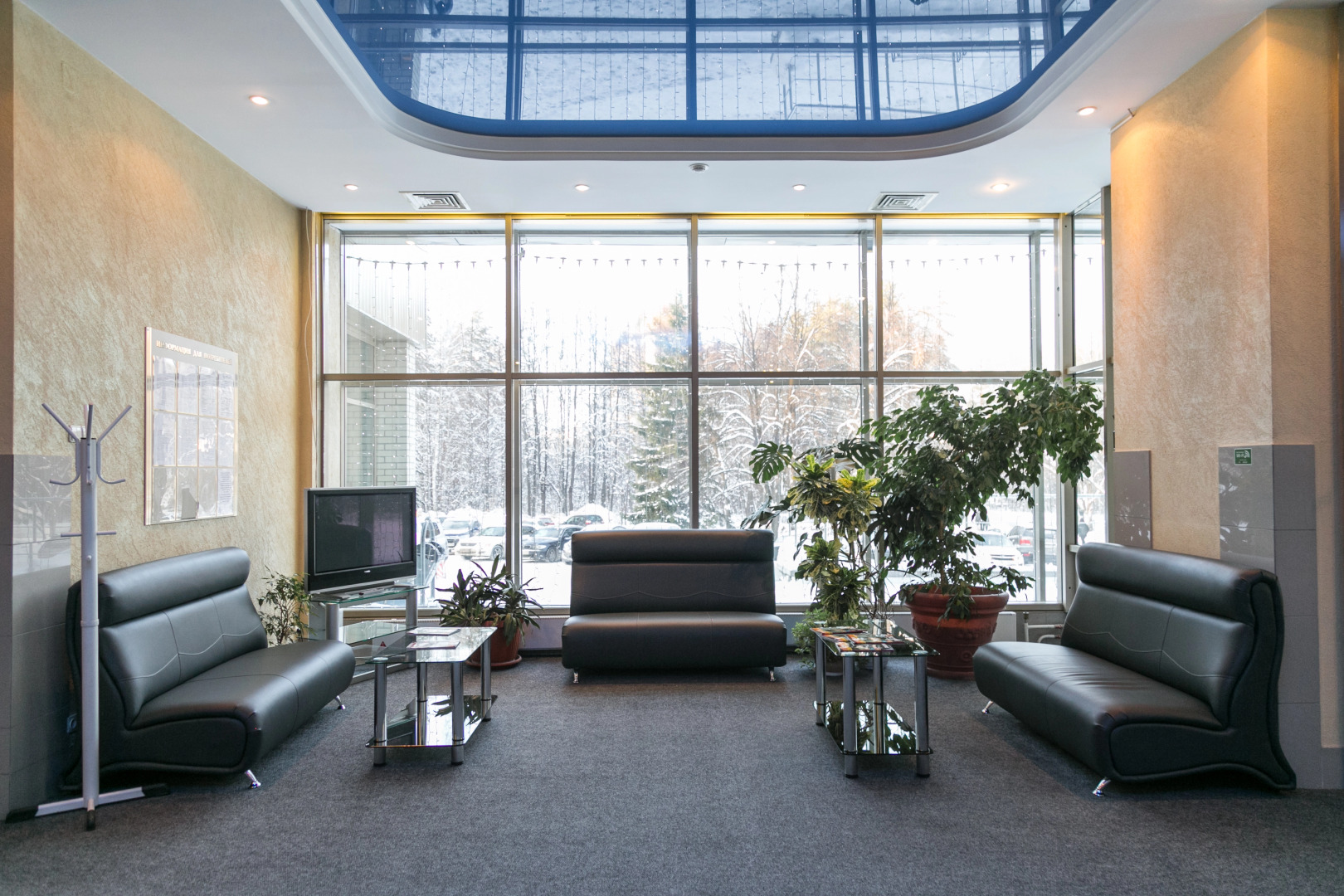 Отель Золотая Долина