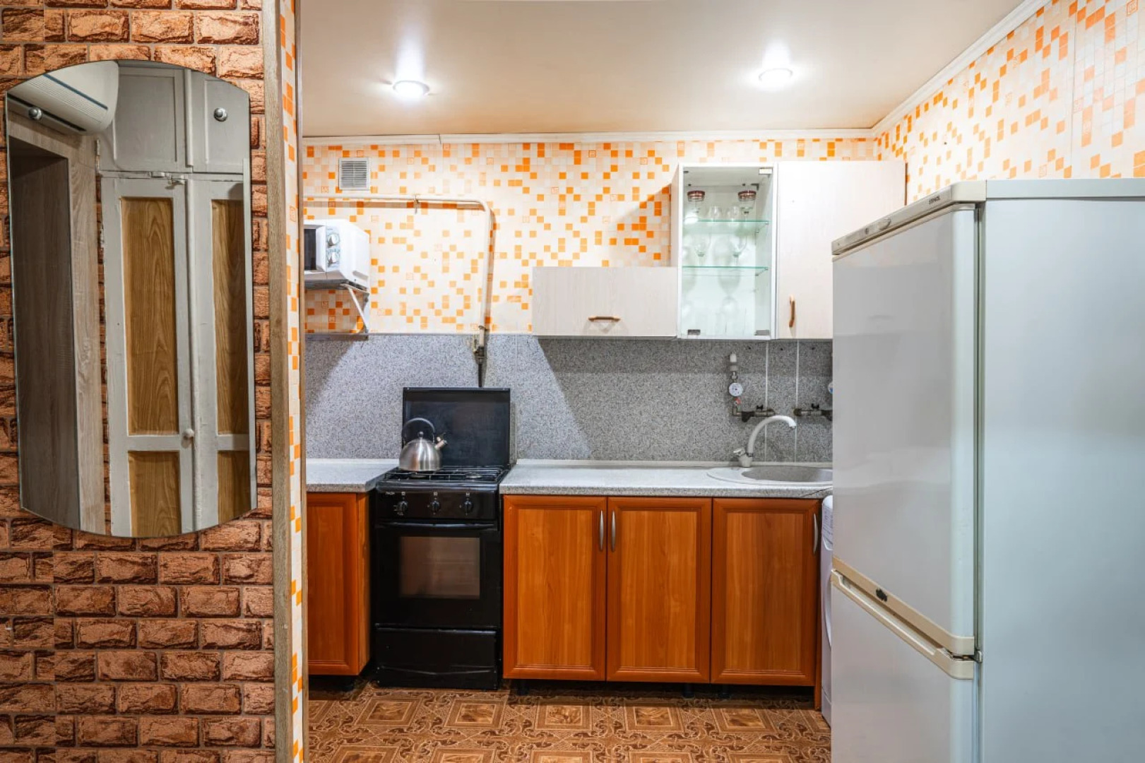 Апартаменты Уютная Квартира с Новым Ремонтом