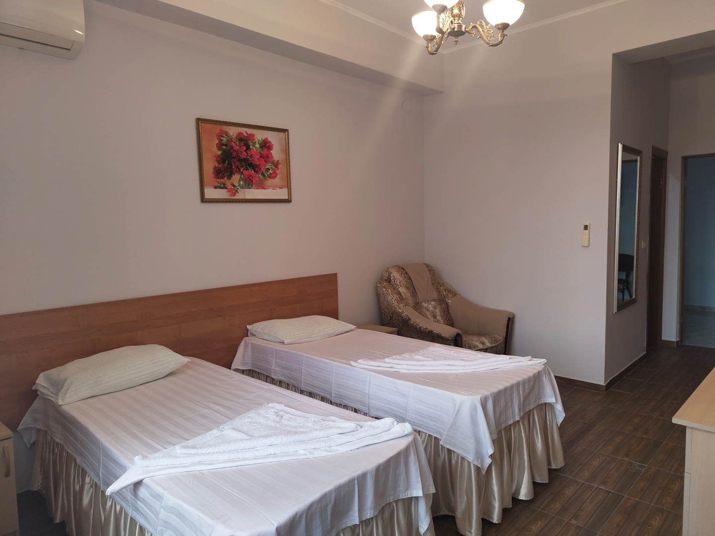Отель Lara Hotel