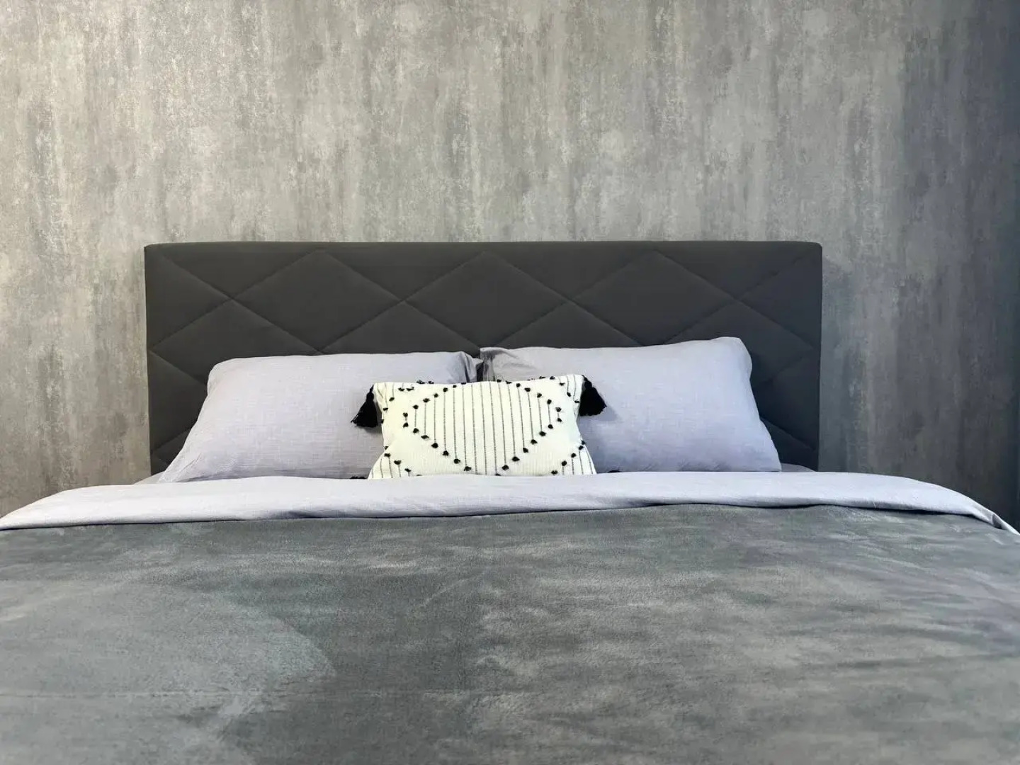 Апартаменты Уютная студия в экологичном районе города