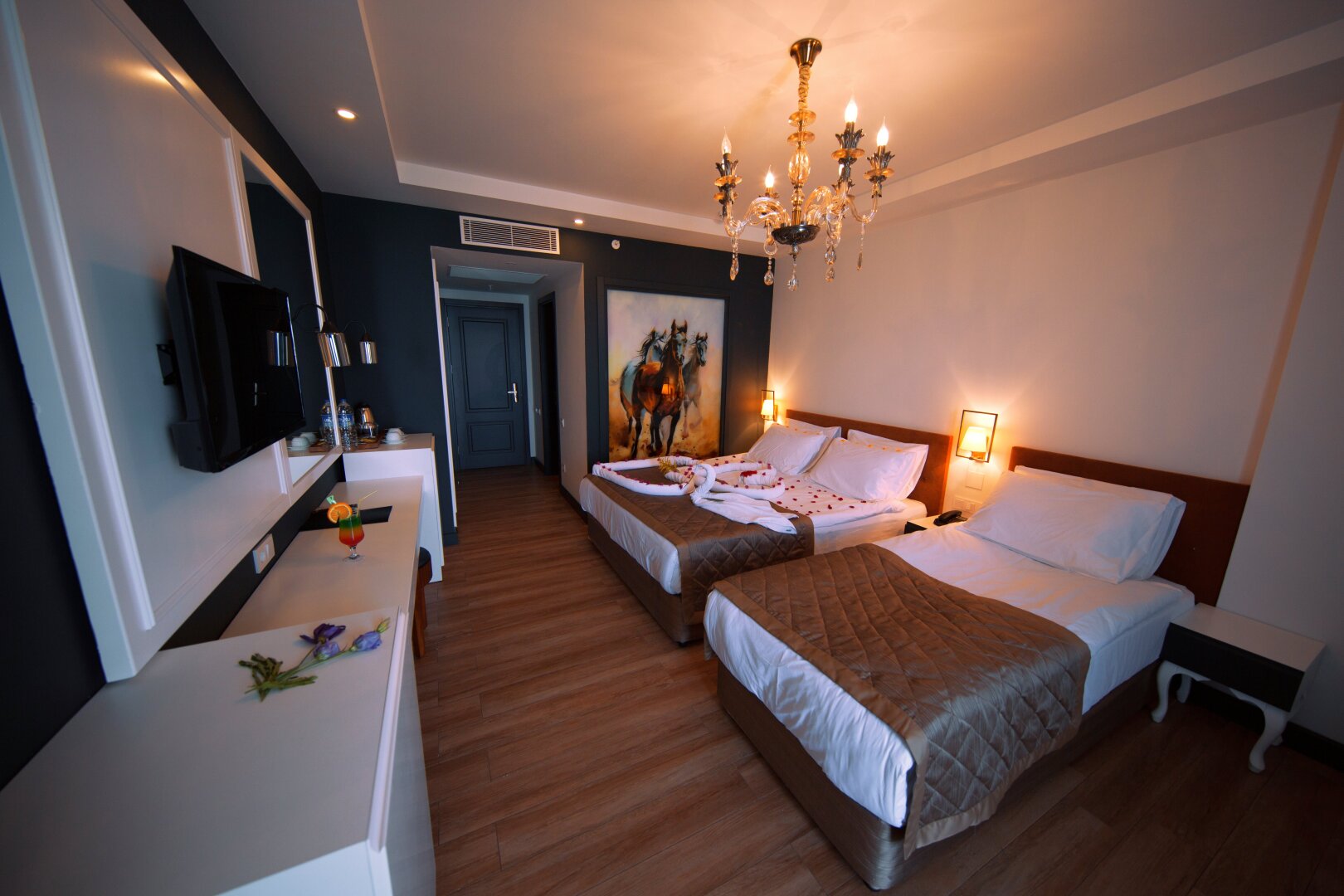 Отель Sey Beach Hotel & Spa