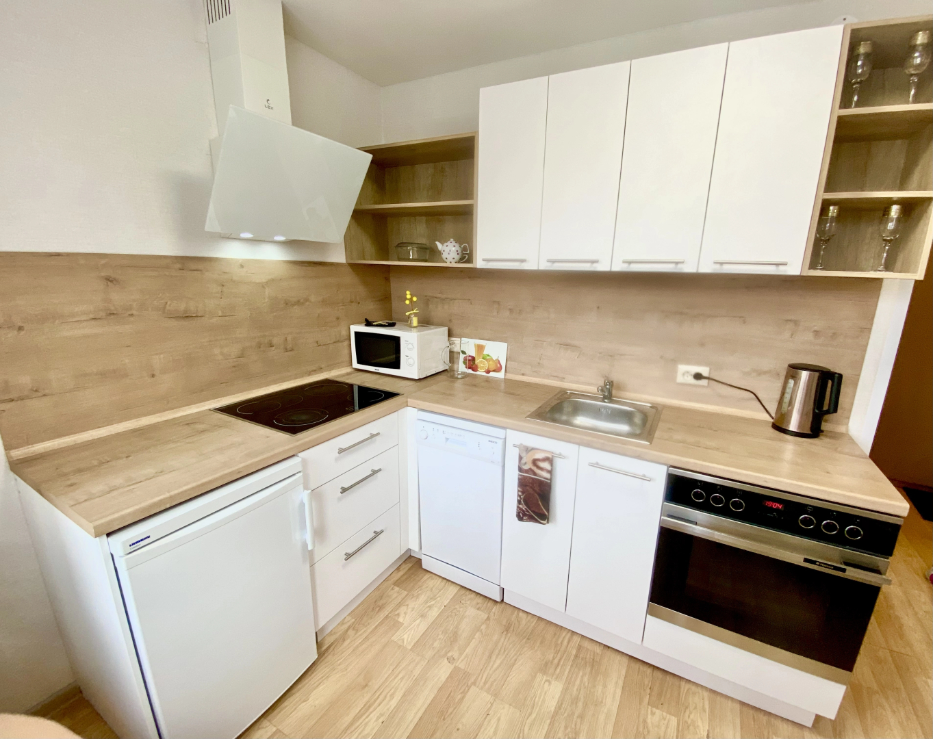 Квартира Просторная квартира близь центра и набережной Закат на озере