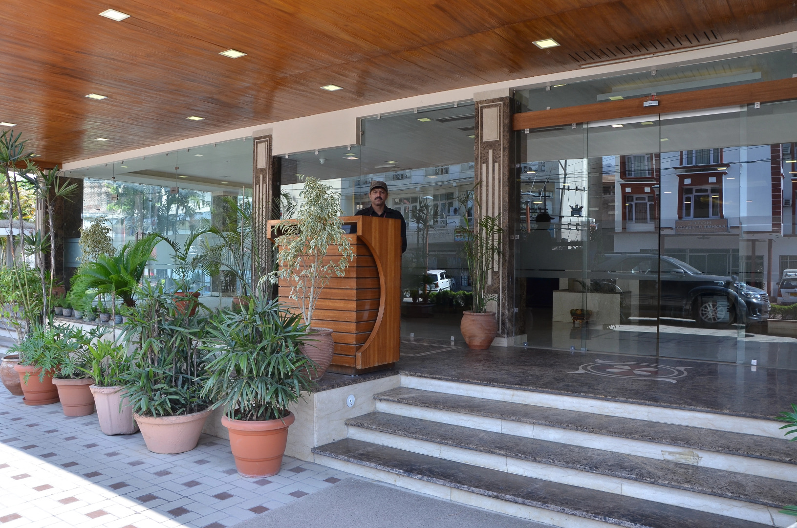 Отель Swing High