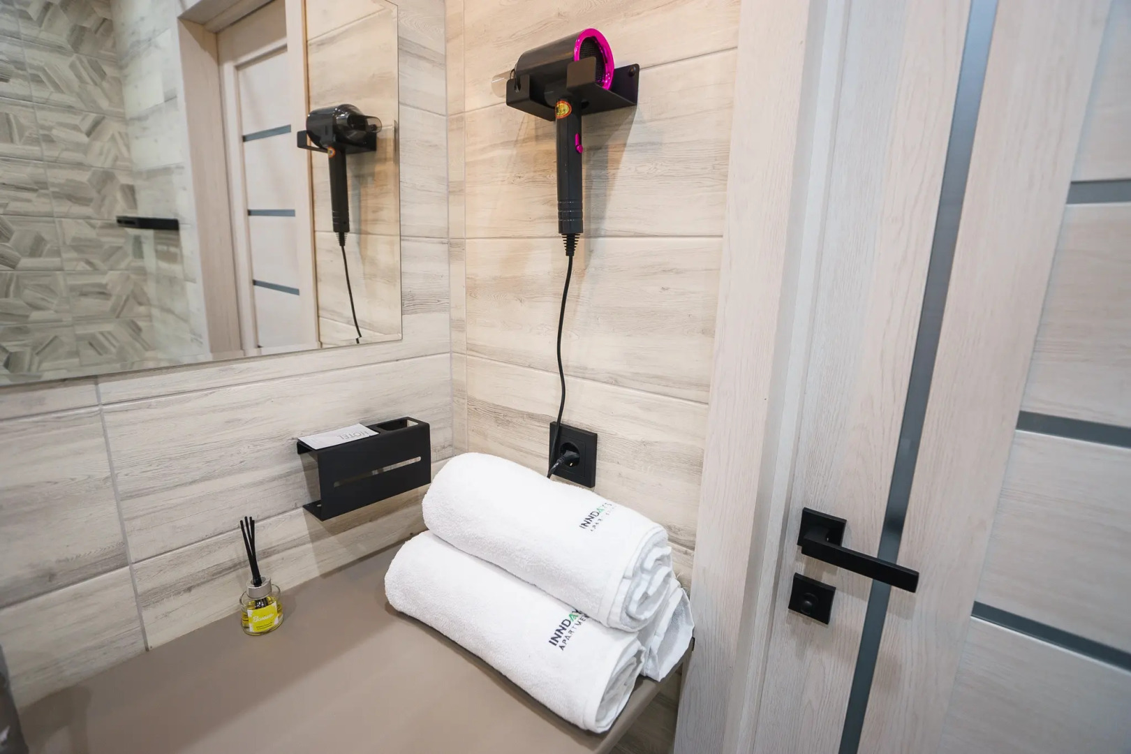 Квартира InnDays Apartments на Шухова 1А