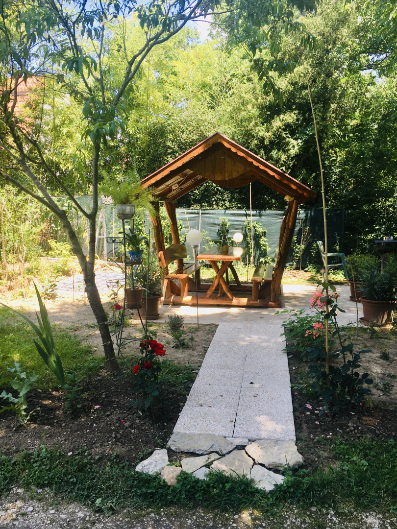 Апартаменты Sunny & Green