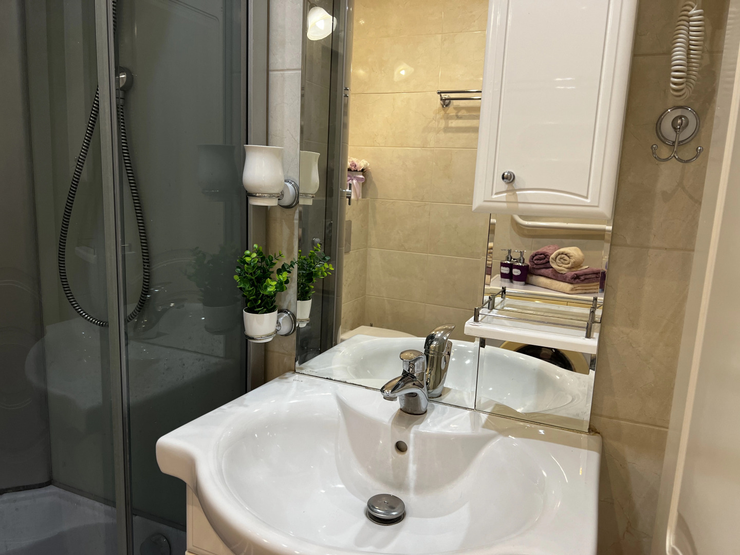 Апартаменты однокомнатная квартира на Фермора район "Сельма"