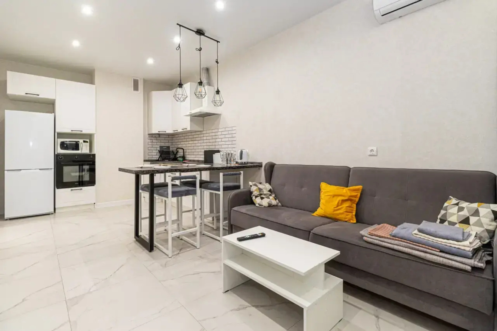 Апартаменты Дизайнерская 2-ком в ЖК Любимово