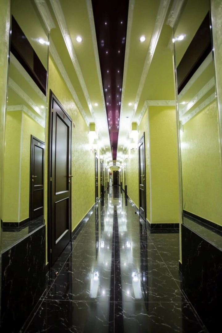 Гостиница Кристалл