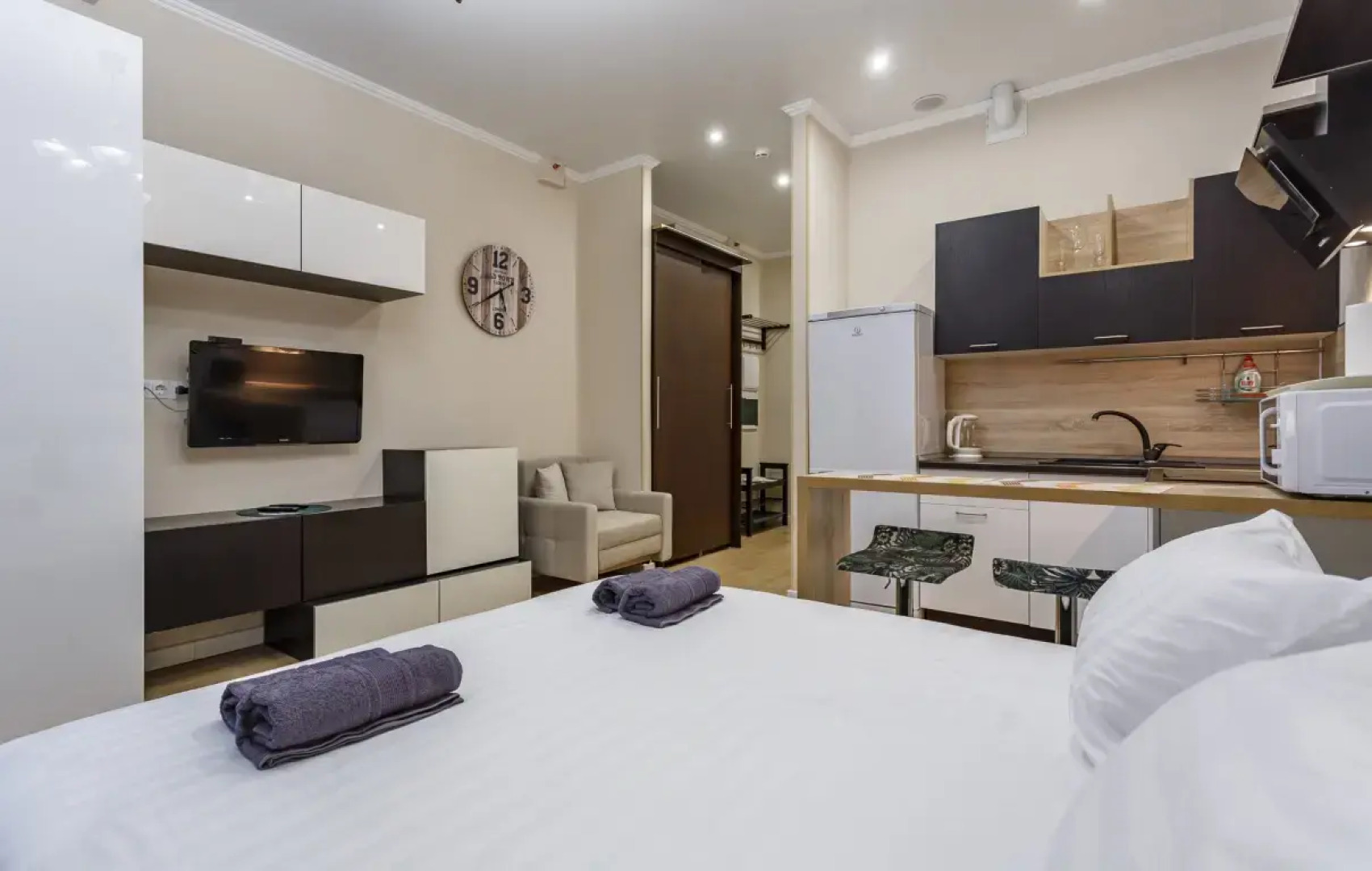 Апартаменты FortEstate Профсоюзная 128а (11)