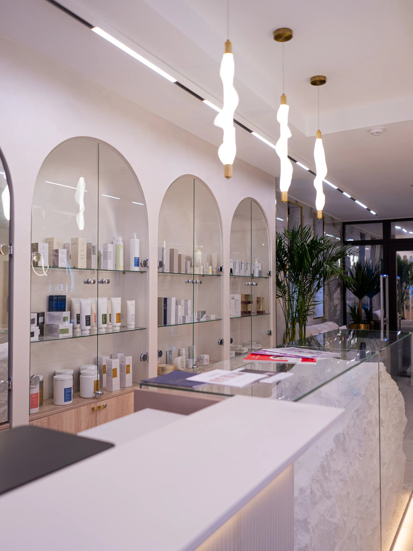 Отель Tauke Khan Plaza