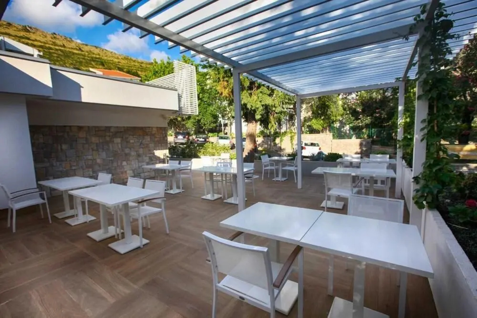 Отель Castellastva