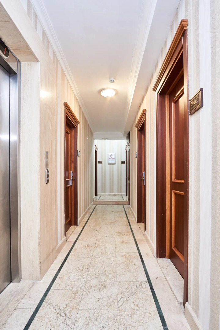 Отель Amber Hotel Istanbul