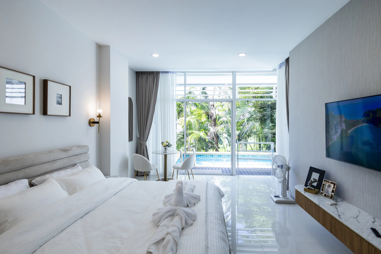 Апарт-отель Karon Beach Residence Phuket