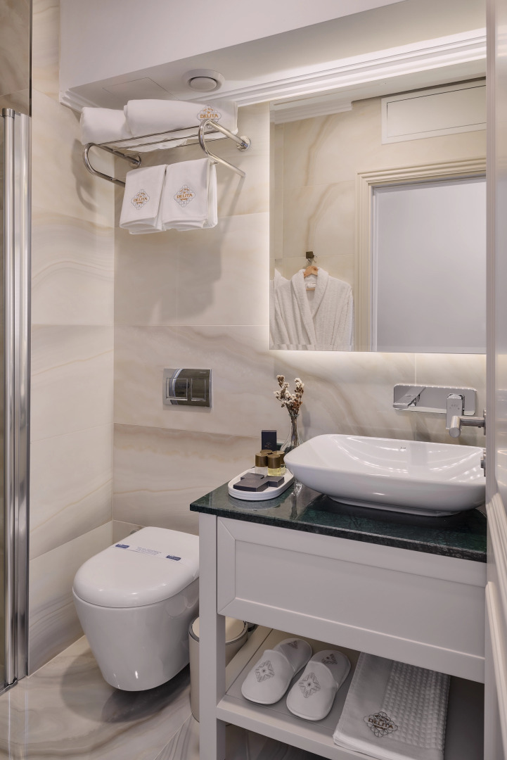 Отель Delita City