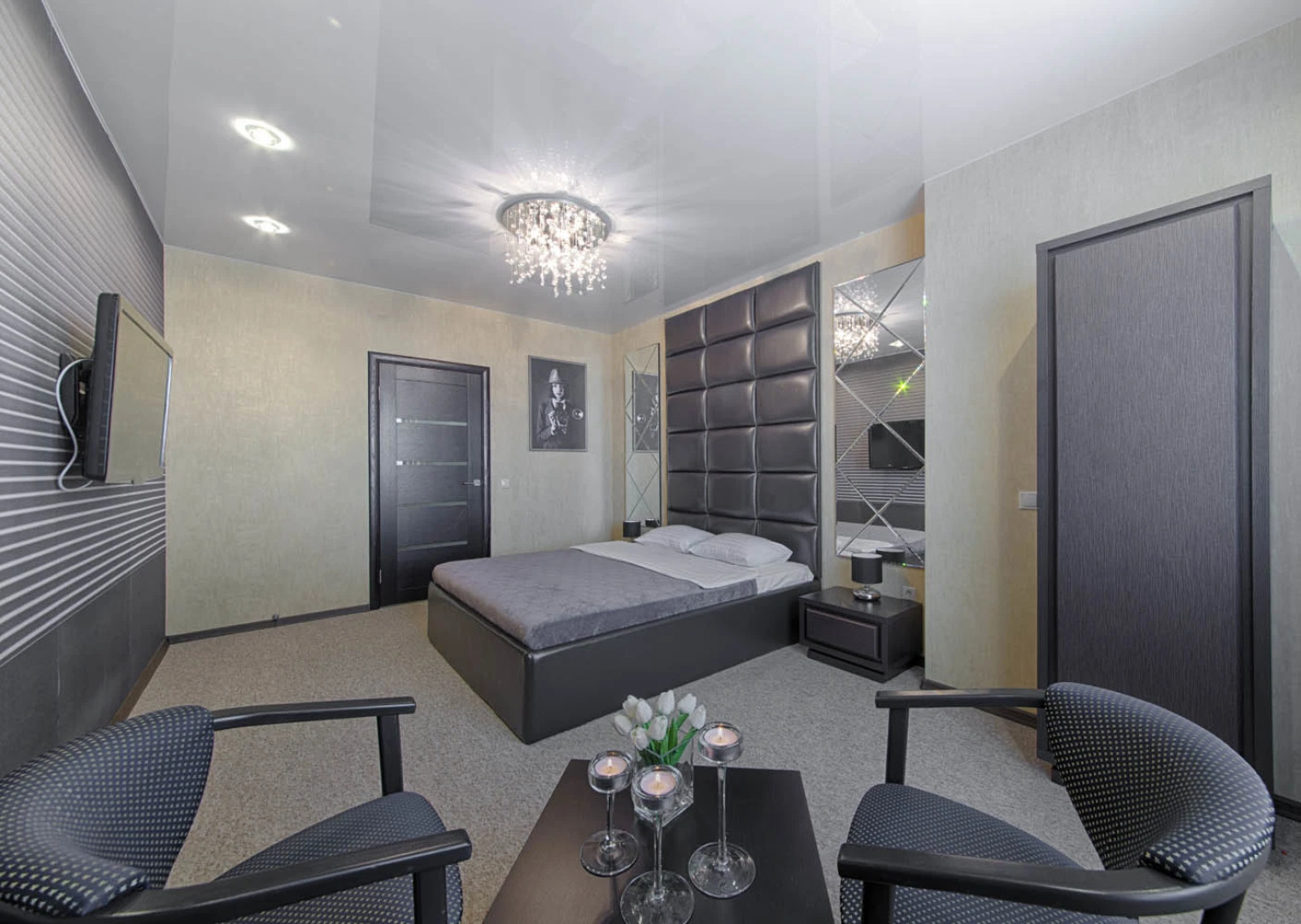 Апартаменты 2-комнатные HomeApart Скрыганова, 4А