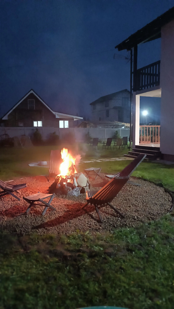 Частный дом на улице Возрождения 120