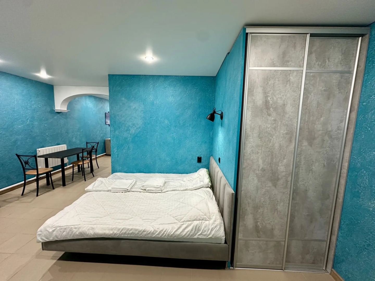 Апартаменты Улучшенные с большой двуспальной кроватью 7