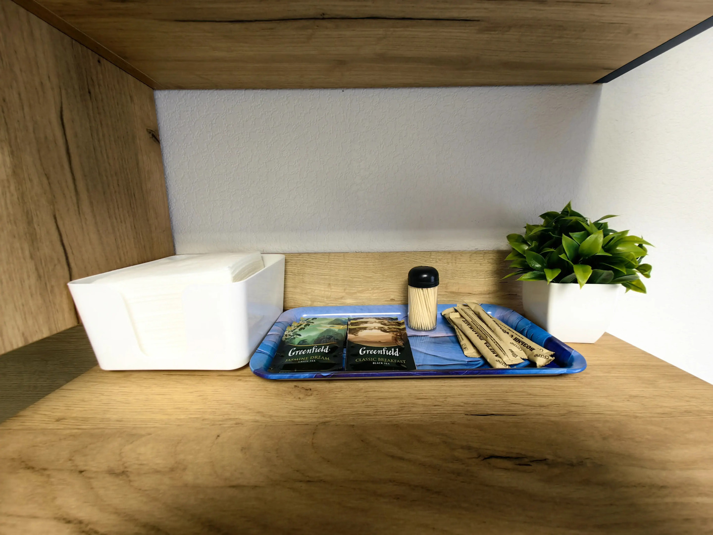 Квартира Вместительная у МРНЦ им. Цыба