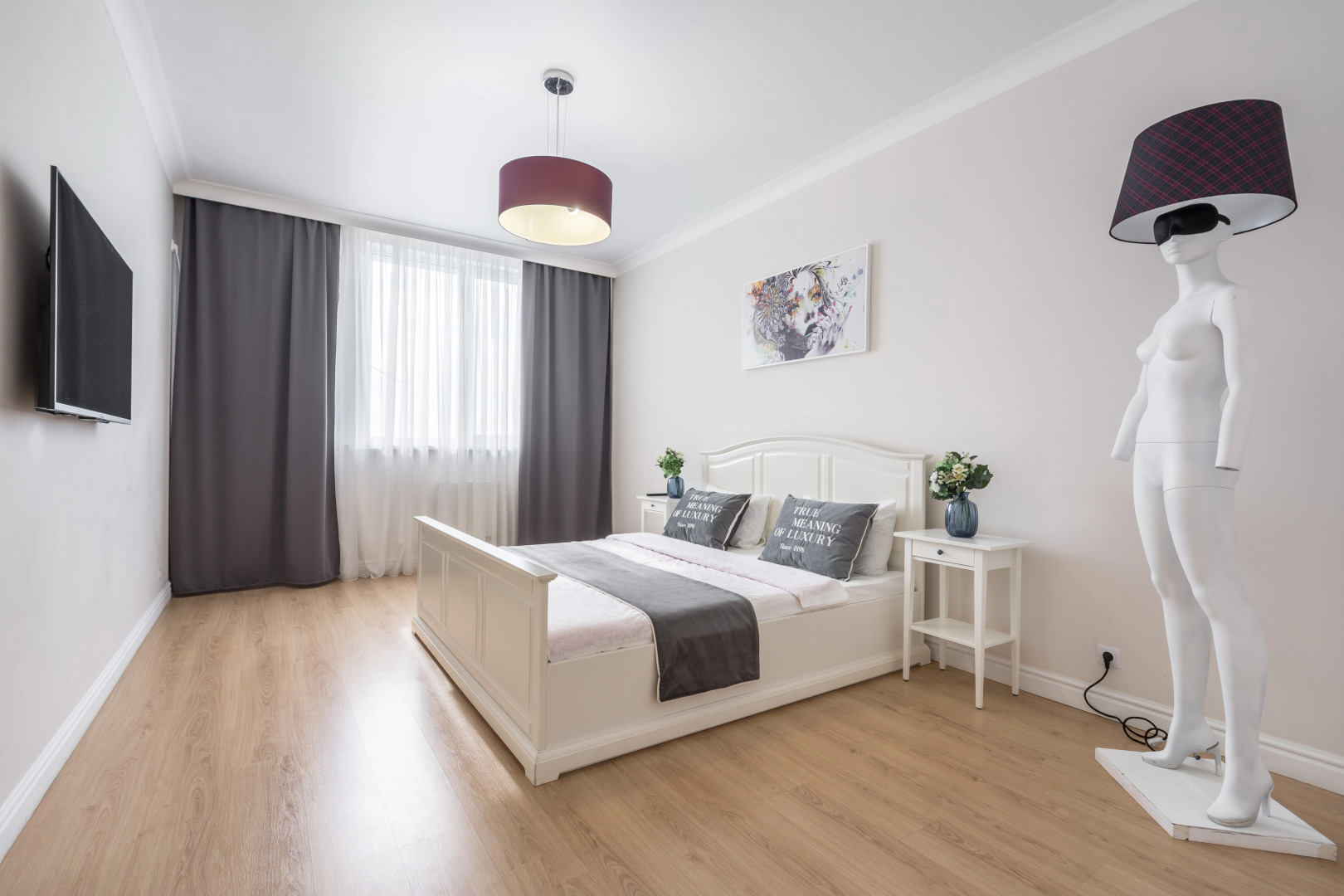 Апартаменты с захватывающим видом на Мост Поцелуев и парк 30 летия Победы