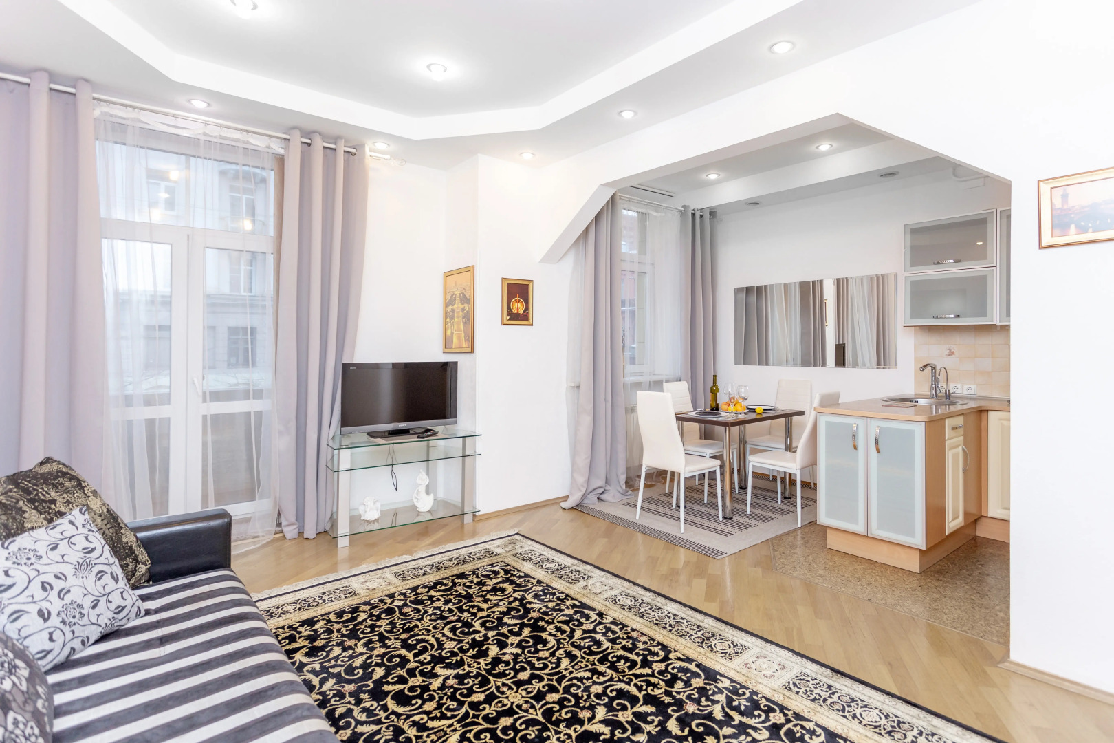 Апартаменты на Карла Маркса 8