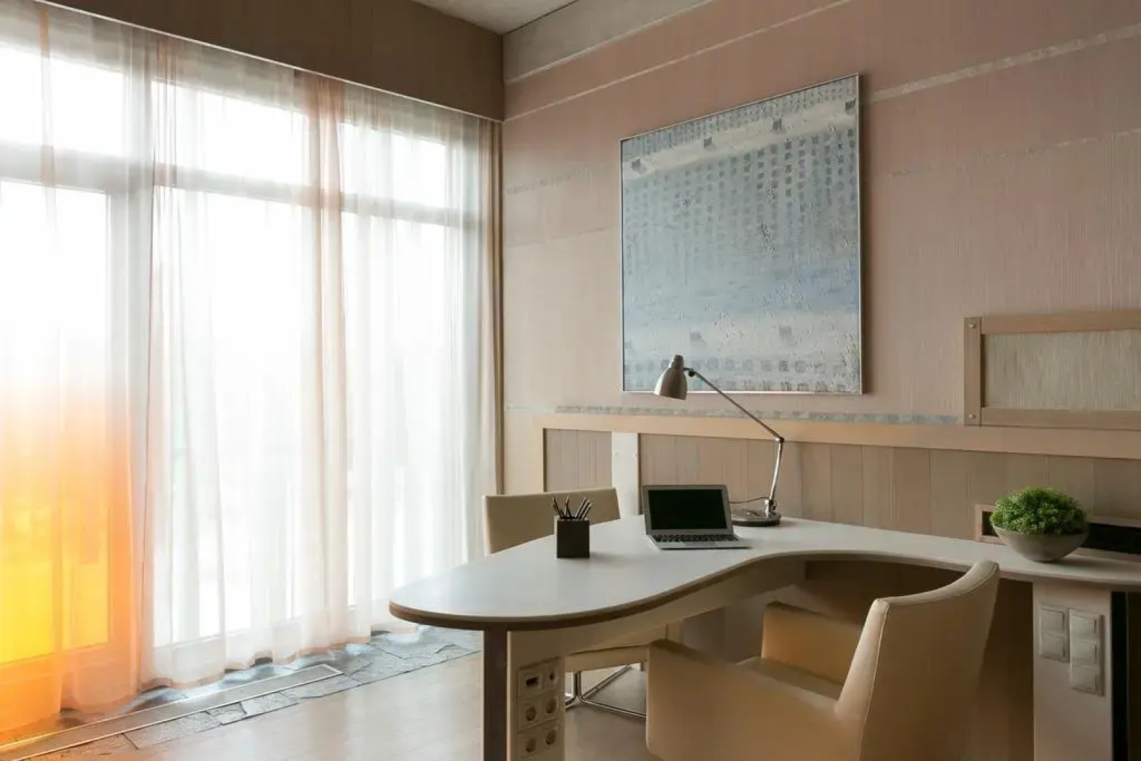 Отель Garden Embassy