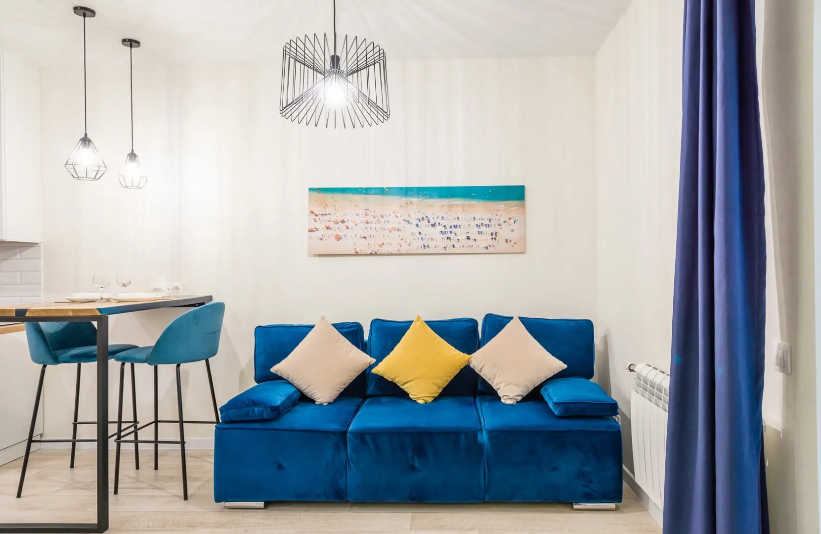 Апартаменты Румер в элитном жилом комплексе с видом на озеро