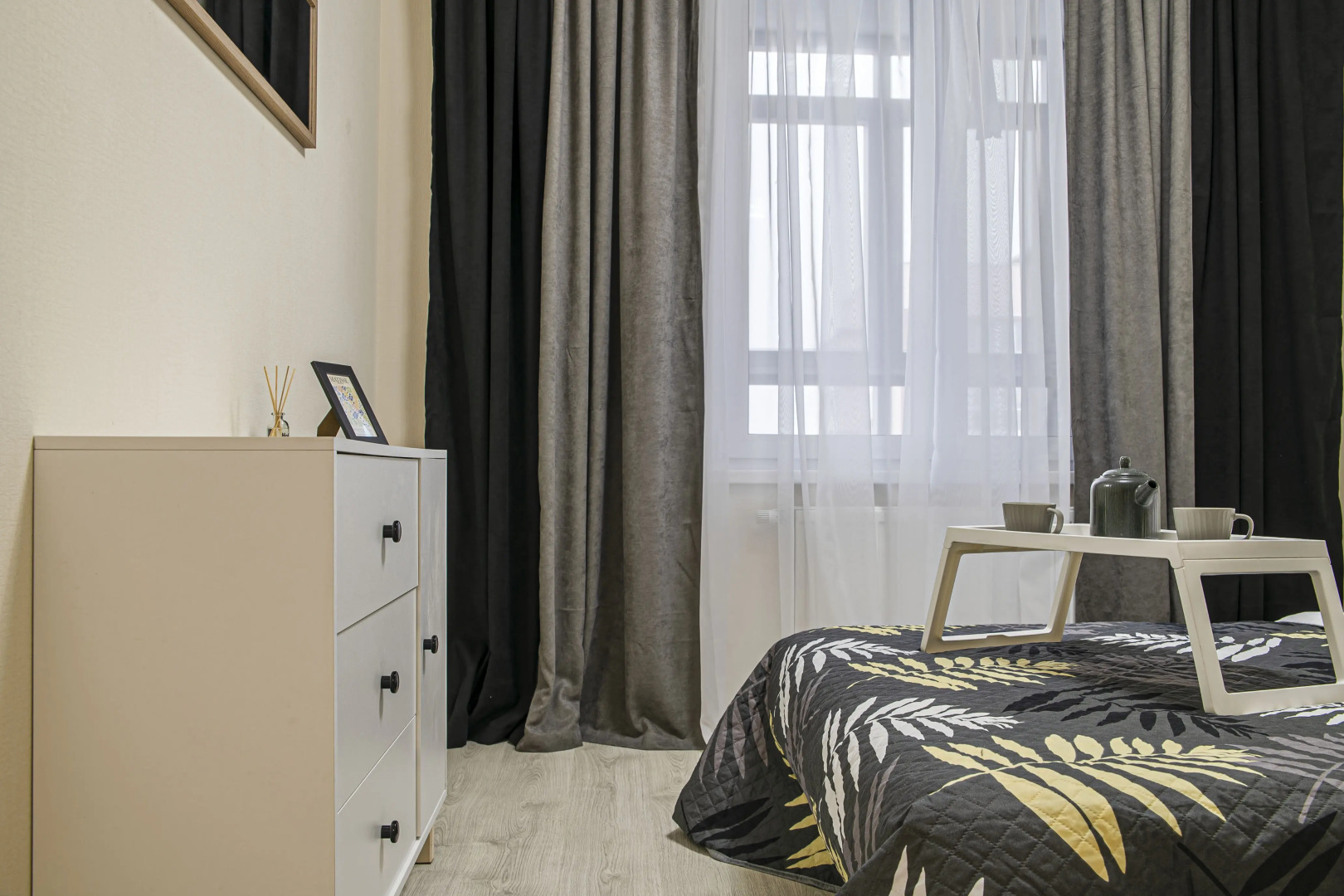 Апартаменты SunSet Хохлова 7