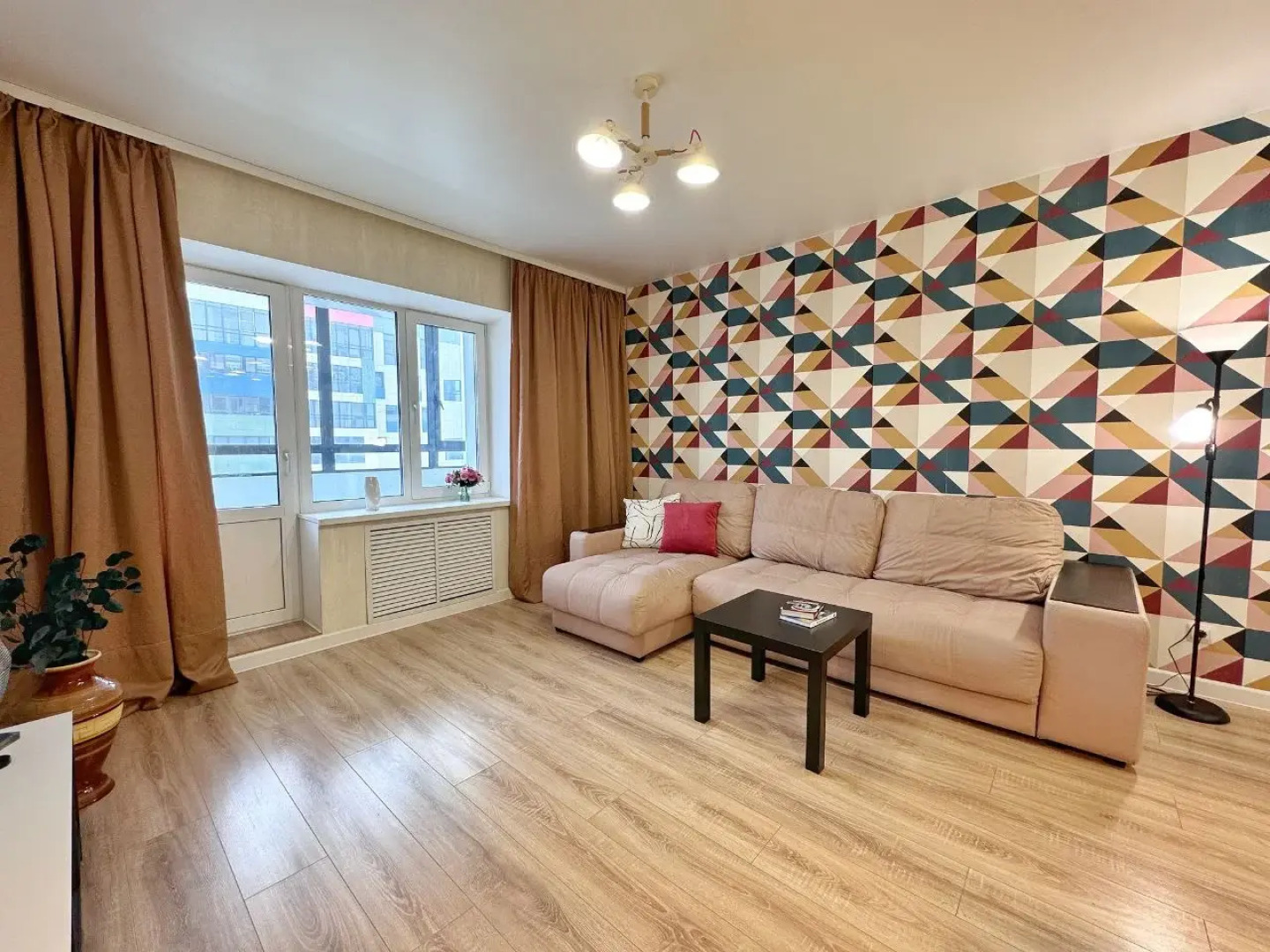 Квартира 2-к Квартира на Урицкого 24