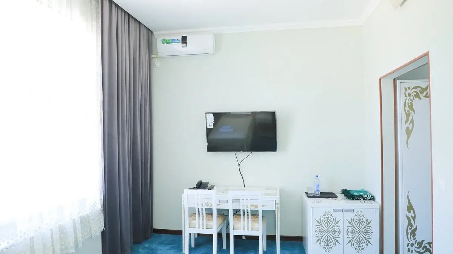 Отель Maqom Plaza