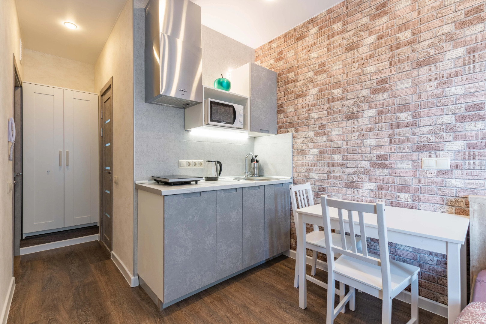 Апартаменты UyutnoEKB ЖК Радиус