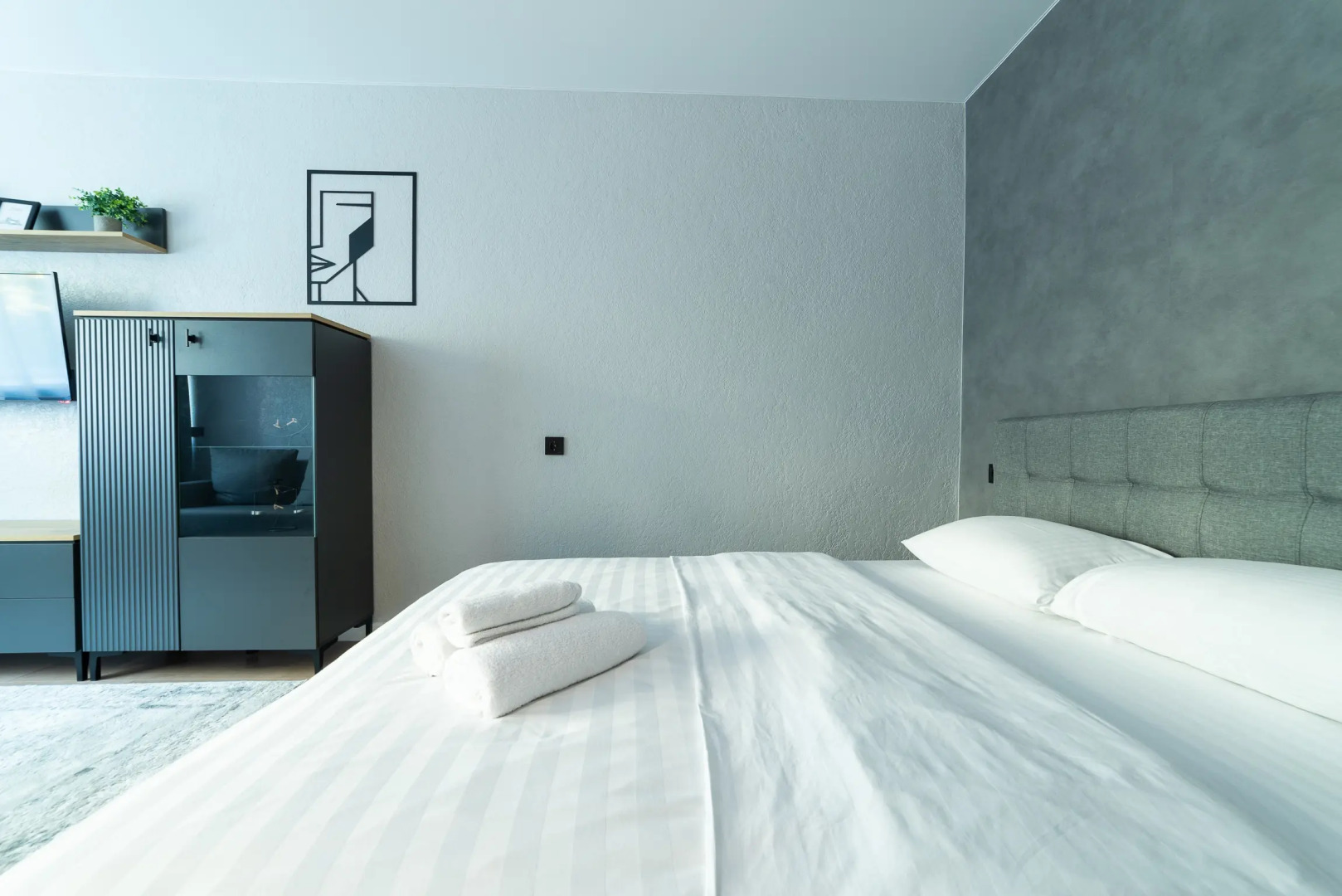 Апартаменты BelaTravel по адресу: Дорошевича 4