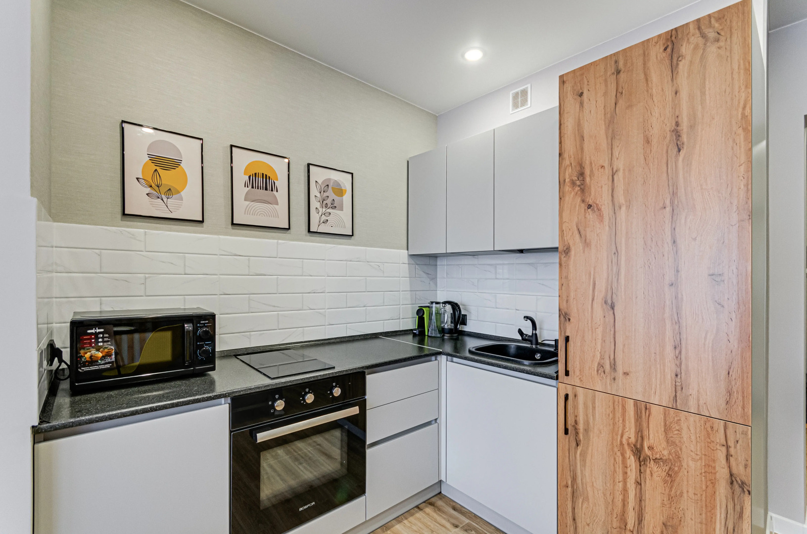 Апартаменты Sunny Sky Studio