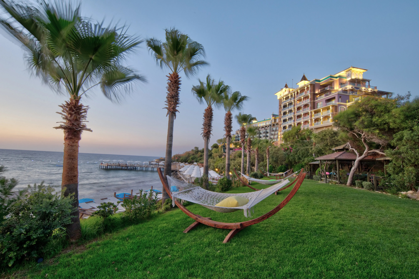 Отель Merit Crystal Cove Casino & SPA